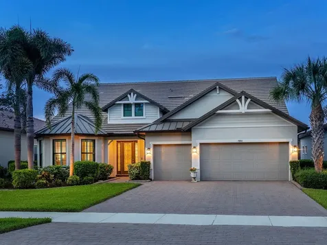 7884 Grande Shores Drive Sarasota FL 34240