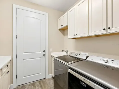 7884 Grande Shores Drive Sarasota FL 34240