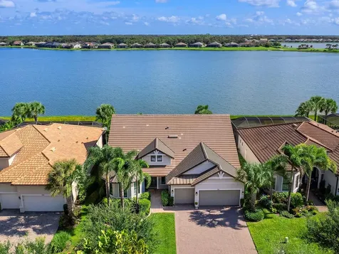 7884 Grande Shores Drive Sarasota FL 34240