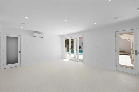 860 Snell Isle Boulevard NE St Petersburg FL 33704