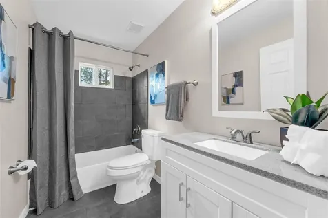 1385 11th Avenue Deland FL 32724