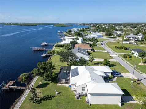 3000 Peace River Drive Punta Gorda FL 33983