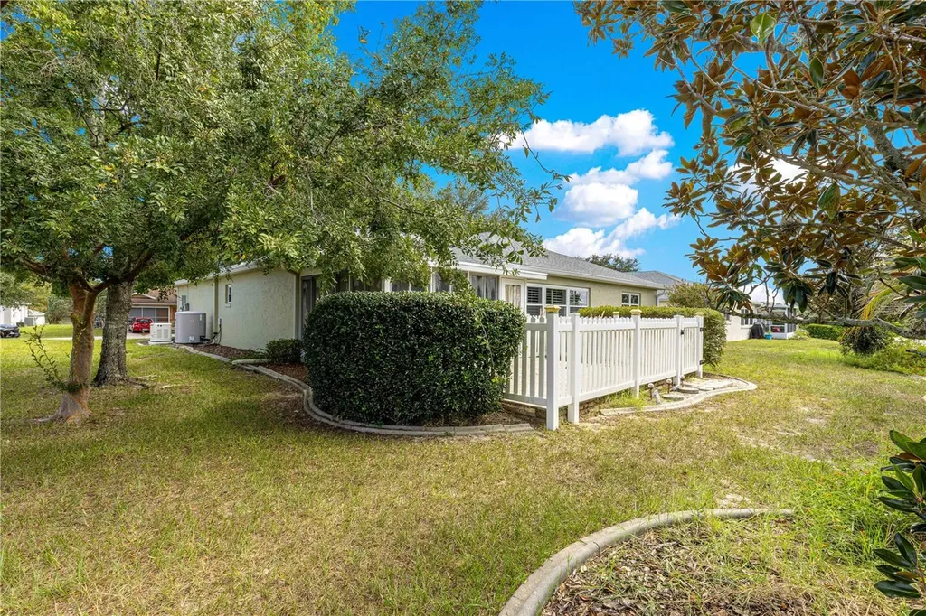 9878 SW 97th Lane Ocala FL 34481
