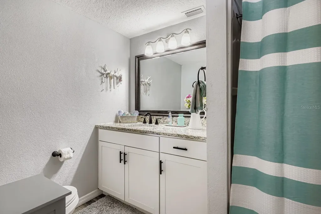 4311 2nd Avenue E Bradenton FL 34208