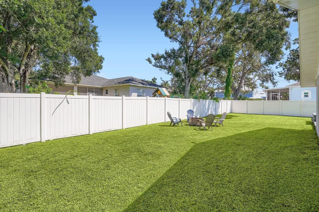 4311 2nd Avenue E Bradenton FL 34208