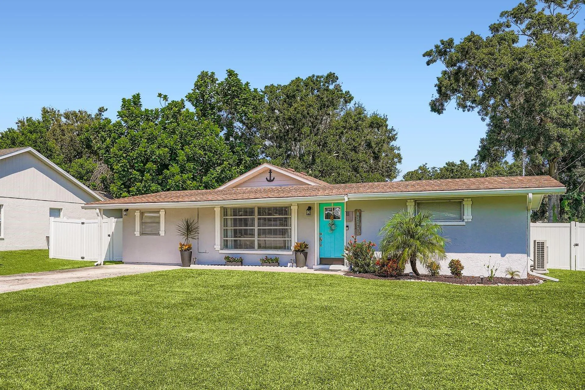 4311 2nd Avenue E Bradenton FL 34208