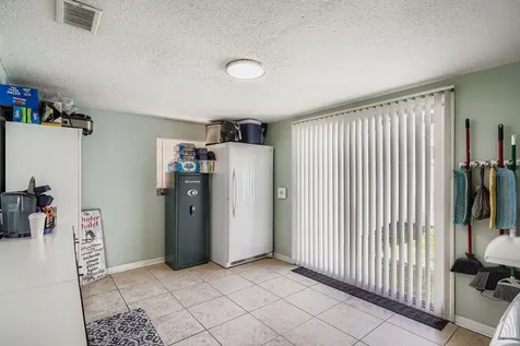 4311 2nd Avenue E Bradenton FL 34208