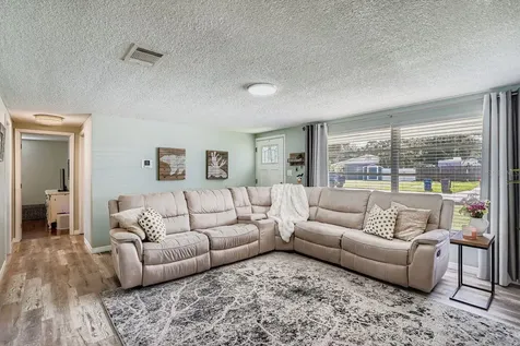 4311 2nd Avenue E Bradenton FL 34208