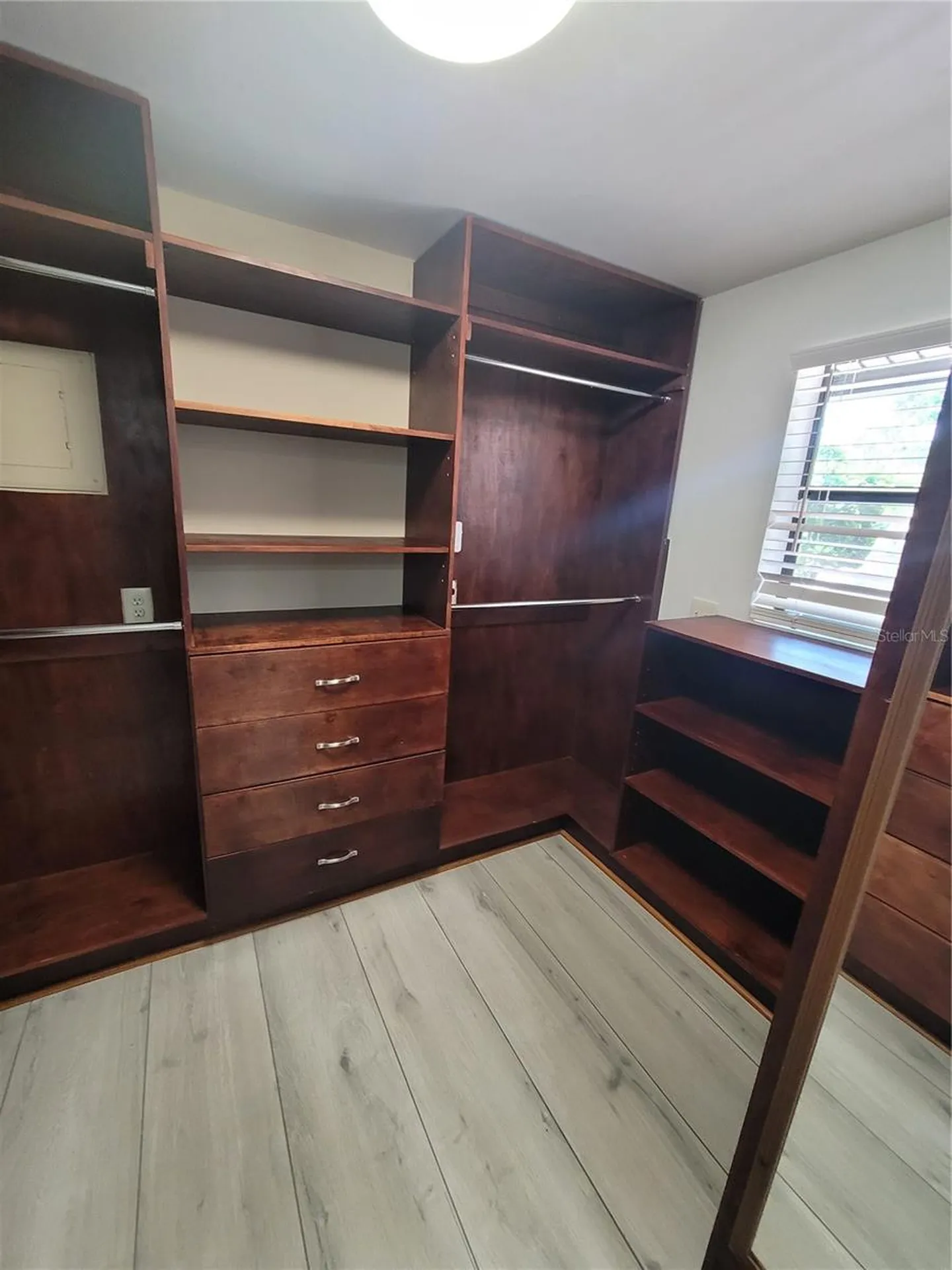 8320 Woodlake Place Tampa FL 33615