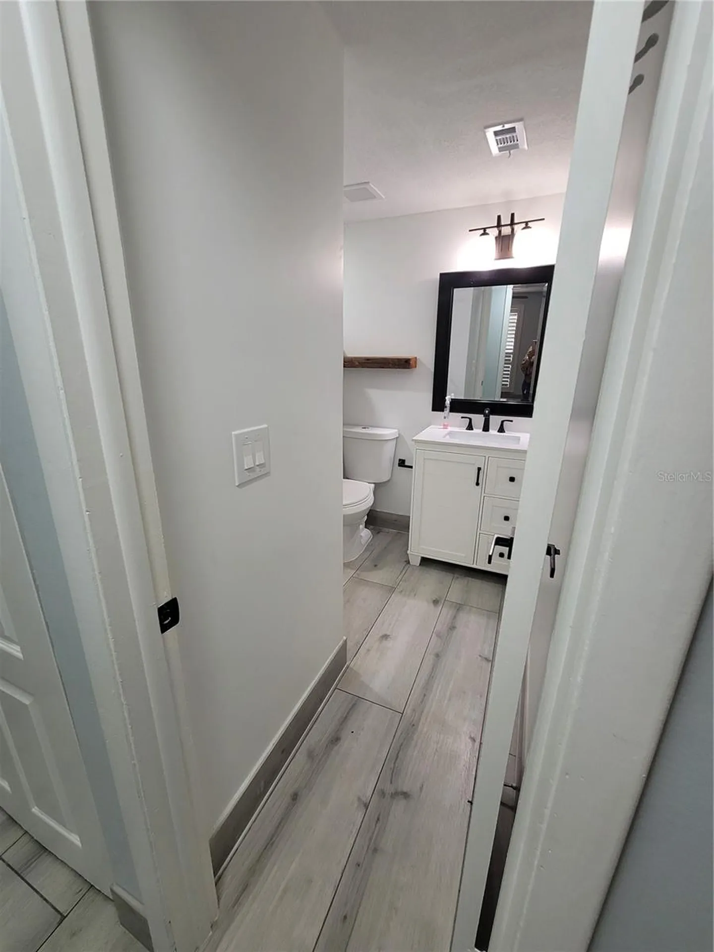 8320 Woodlake Place Tampa FL 33615
