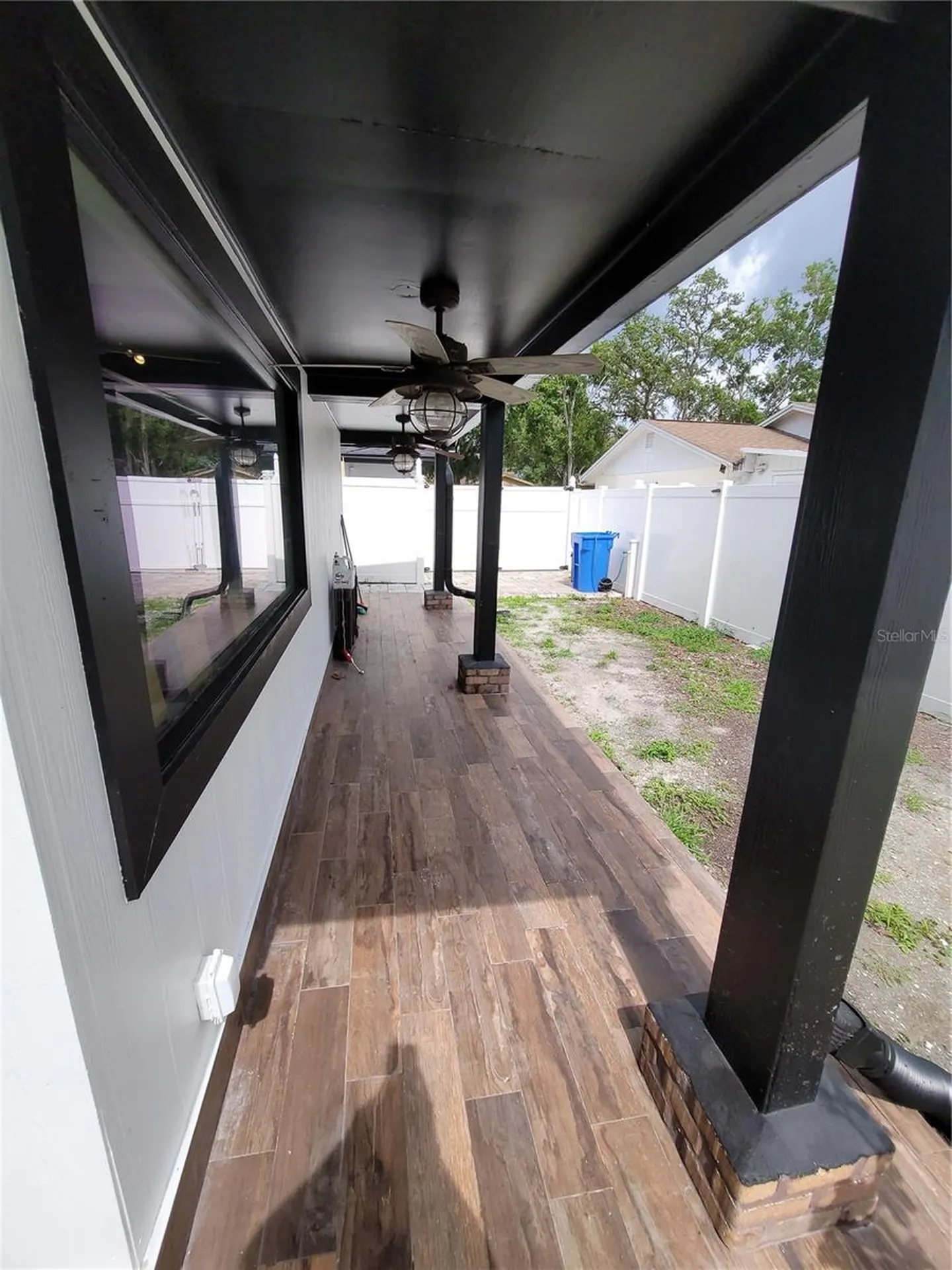 8320 Woodlake Place Tampa FL 33615