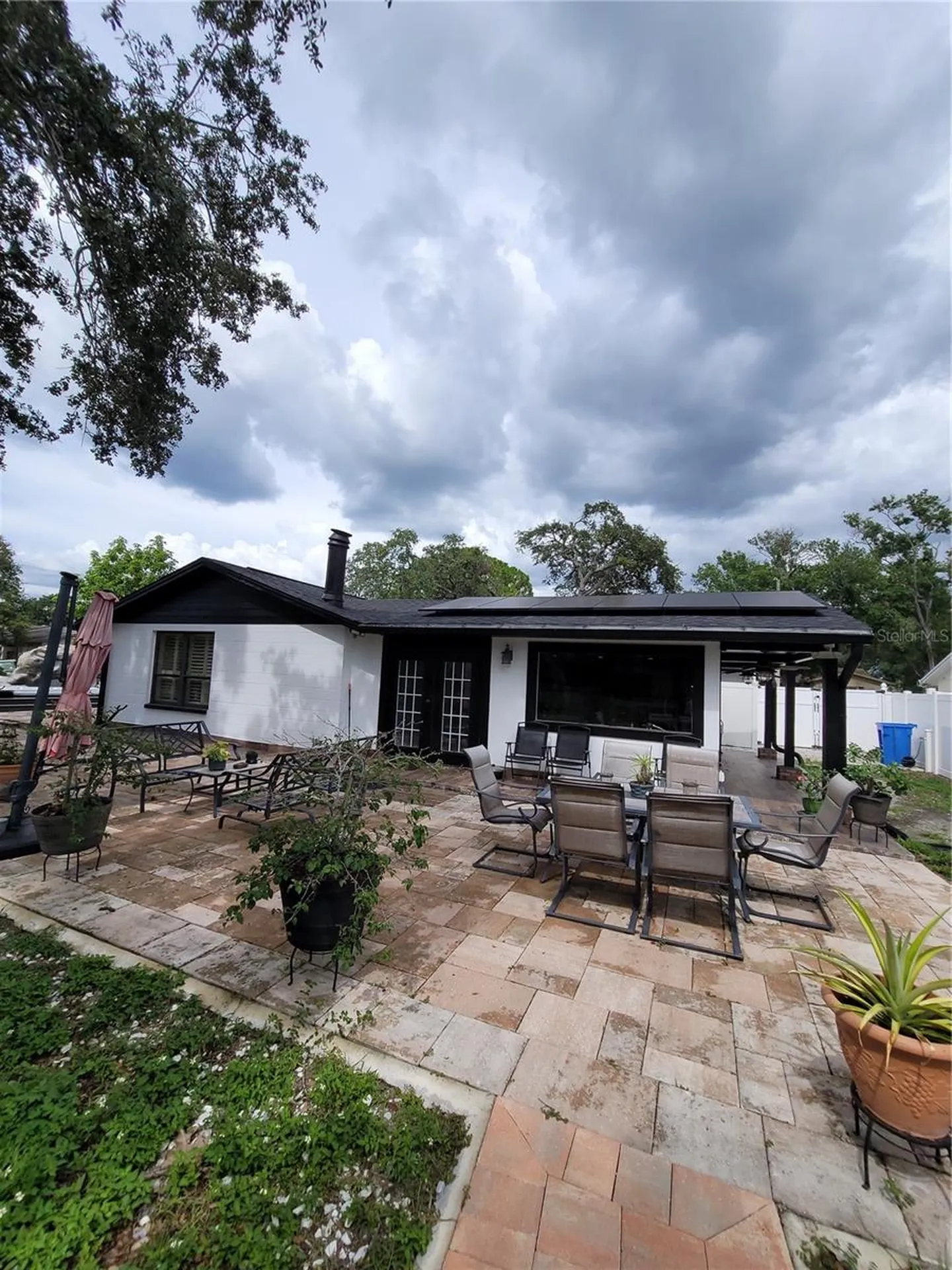 8320 Woodlake Place Tampa FL 33615