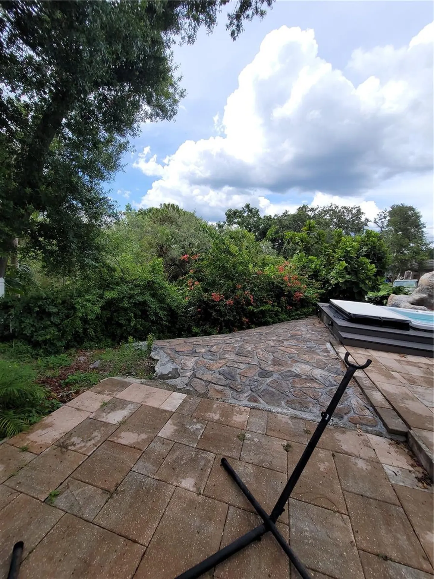 8320 Woodlake Place Tampa FL 33615