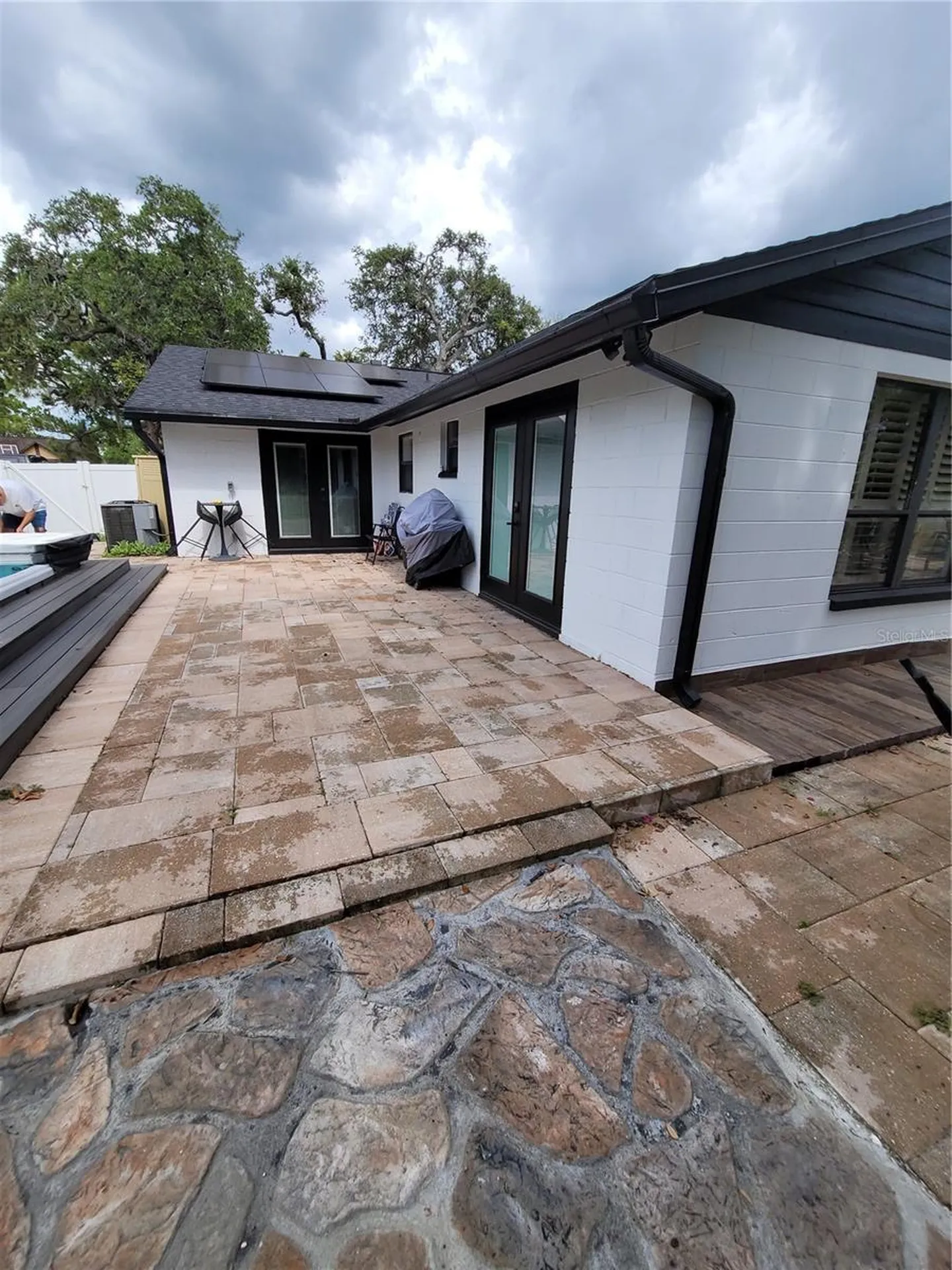 8320 Woodlake Place Tampa FL 33615