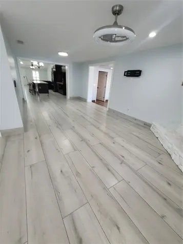 8320 Woodlake Place Tampa FL 33615
