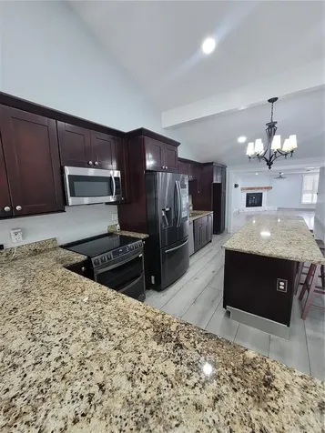 8320 Woodlake Place Tampa FL 33615
