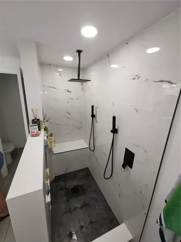 8320 Woodlake Place Tampa FL 33615