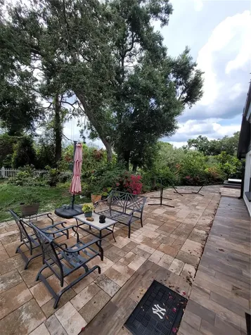 8320 Woodlake Place Tampa FL 33615