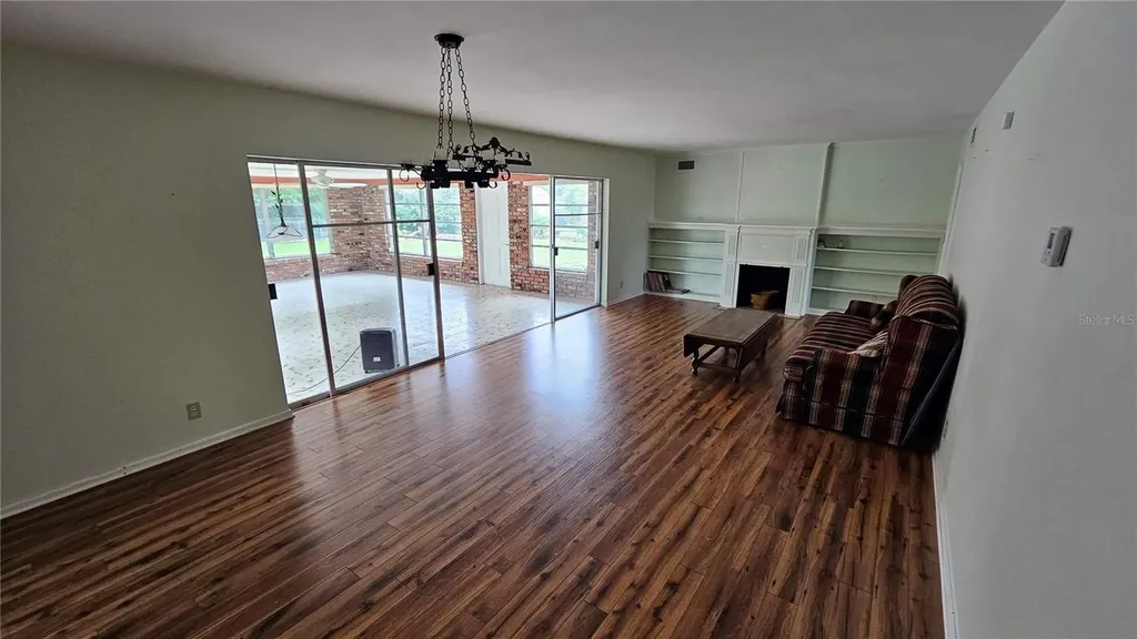 880 Oleander Drive SE Winter Haven FL 33880