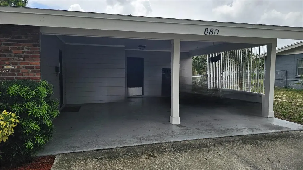 880 Oleander Drive SE Winter Haven FL 33880
