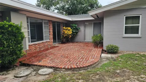 880 Oleander Drive SE Winter Haven FL 33880