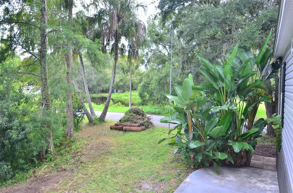 515 Twin Lakes Circle Lakeland FL 33815