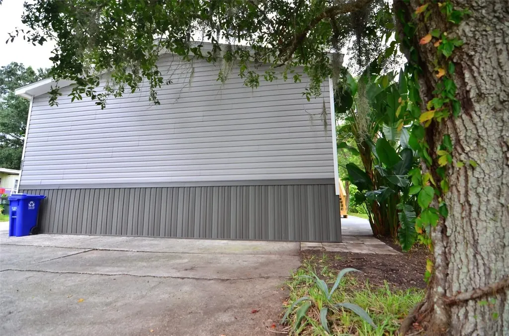 515 Twin Lakes Circle Lakeland FL 33815