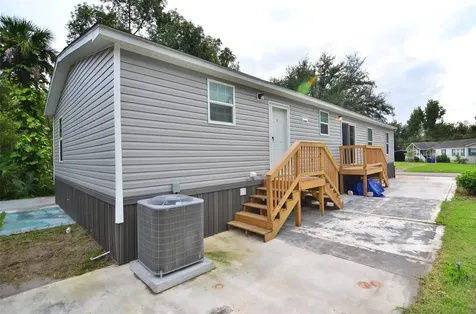 515 Twin Lakes Circle Lakeland FL 33815