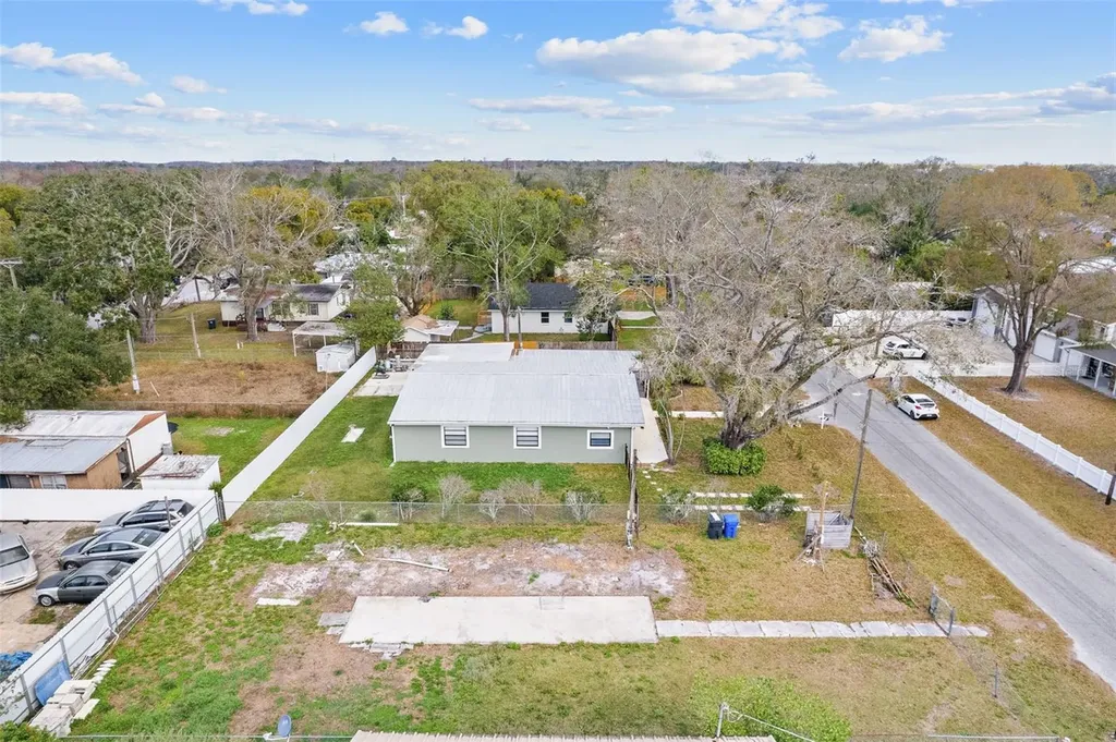 12912 Cambridge Avenue Tampa FL 33624
