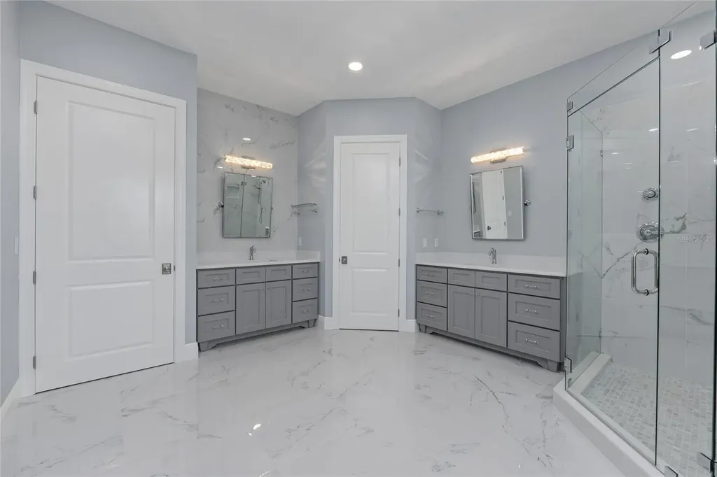 3709 W Dale Avenue Tampa FL 33609