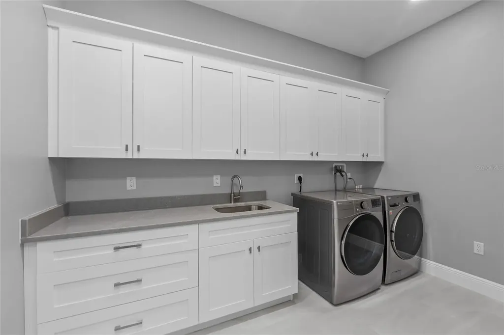3709 W Dale Avenue Tampa FL 33609