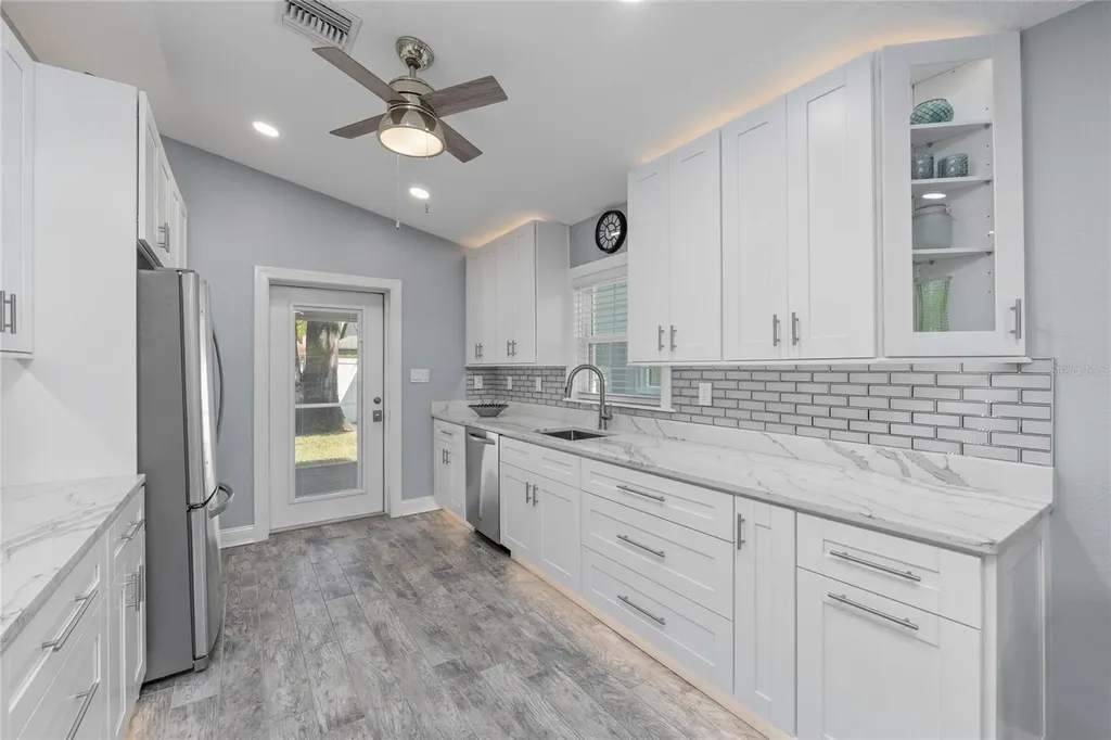 3709 W Dale Avenue Tampa FL 33609
