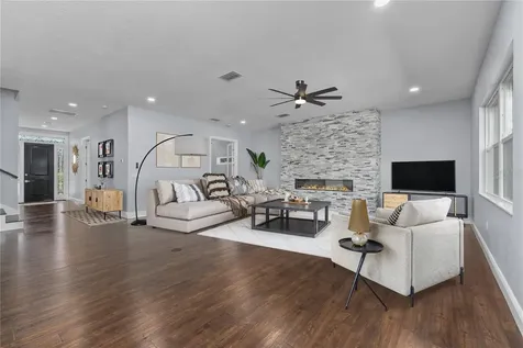 3709 W Dale Avenue Tampa FL 33609