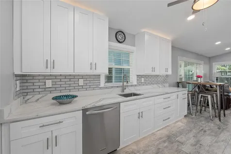 3709 W Dale Avenue Tampa FL 33609