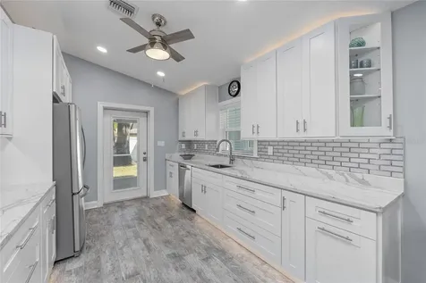 3709 W Dale Avenue Tampa FL 33609