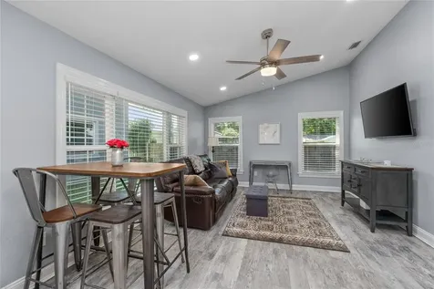 3709 W Dale Avenue Tampa FL 33609