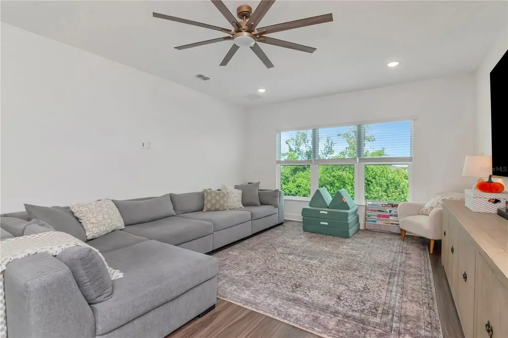 979 Signet Drive Apollo Beach FL 33572