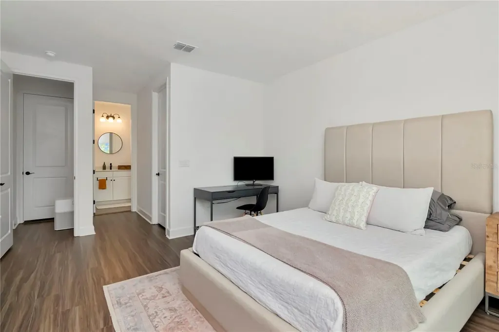 979 Signet Drive Apollo Beach FL 33572