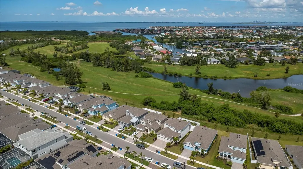 979 Signet Drive Apollo Beach FL 33572