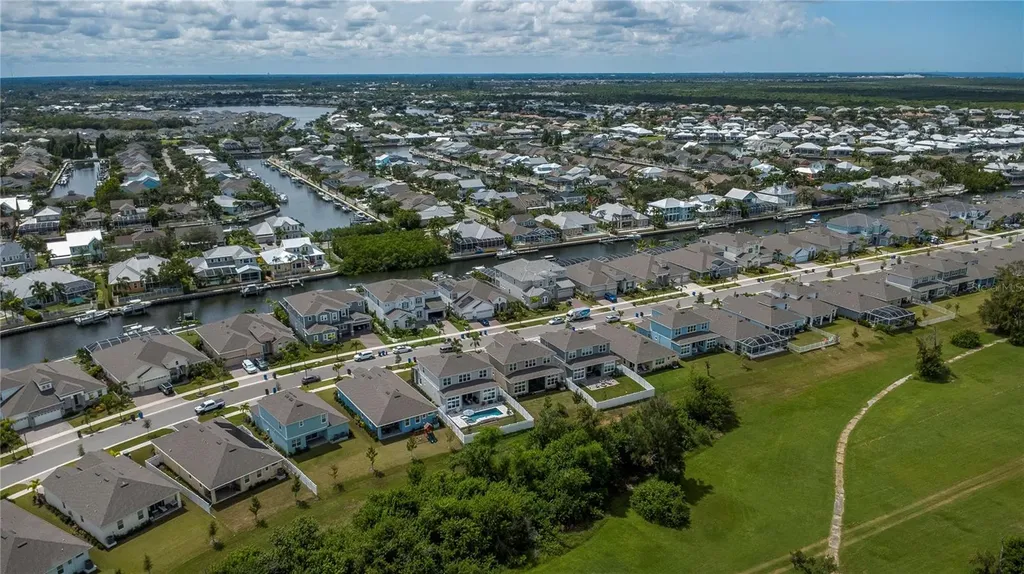 979 Signet Drive Apollo Beach FL 33572