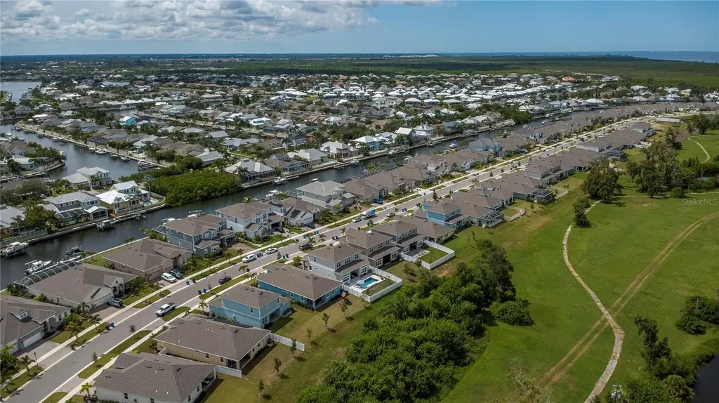 979 Signet Drive Apollo Beach FL 33572