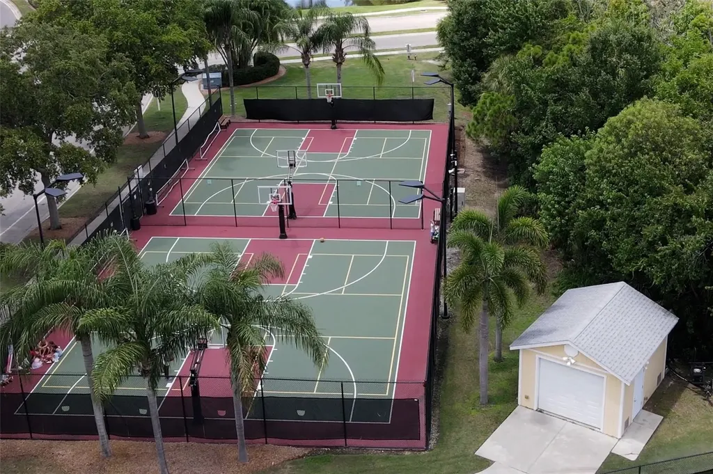 979 Signet Drive Apollo Beach FL 33572