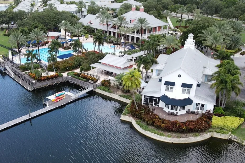 979 Signet Drive Apollo Beach FL 33572