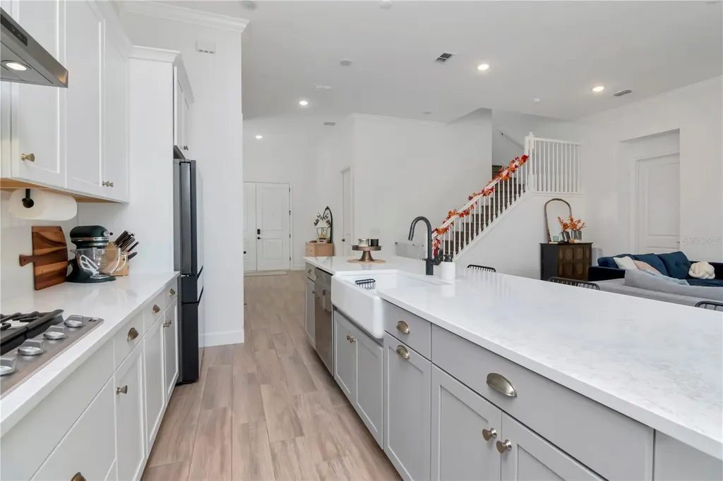 979 Signet Drive Apollo Beach FL 33572