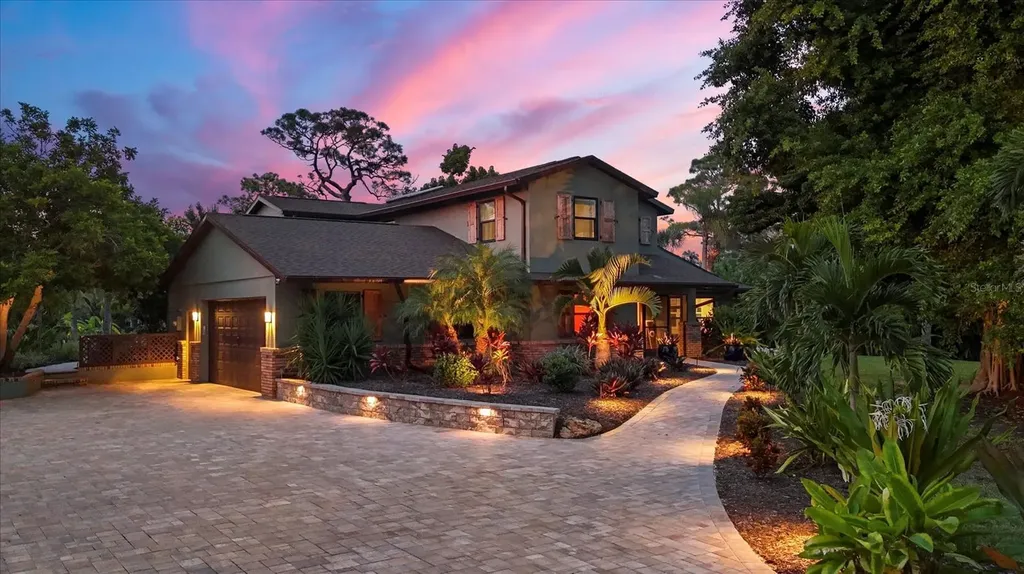 1070 Bayshore Drive Englewood FL 34223