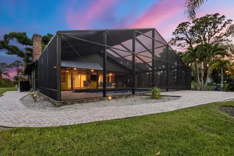 1070 Bayshore Drive Englewood FL 34223