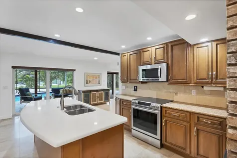 1070 Bayshore Drive Englewood FL 34223