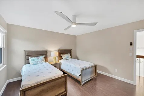 1070 Bayshore Drive Englewood FL 34223