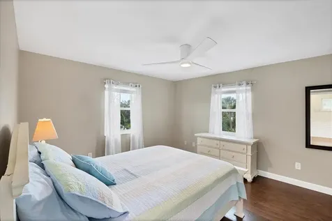 1070 Bayshore Drive Englewood FL 34223
