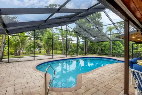 1070 Bayshore Drive Englewood FL 34223